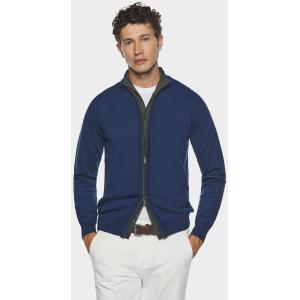 Cardigan con zip e bottoni.